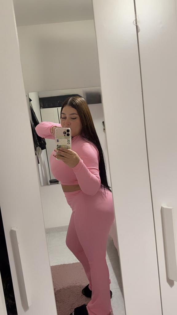 Chica busca chico en Tenerife: 