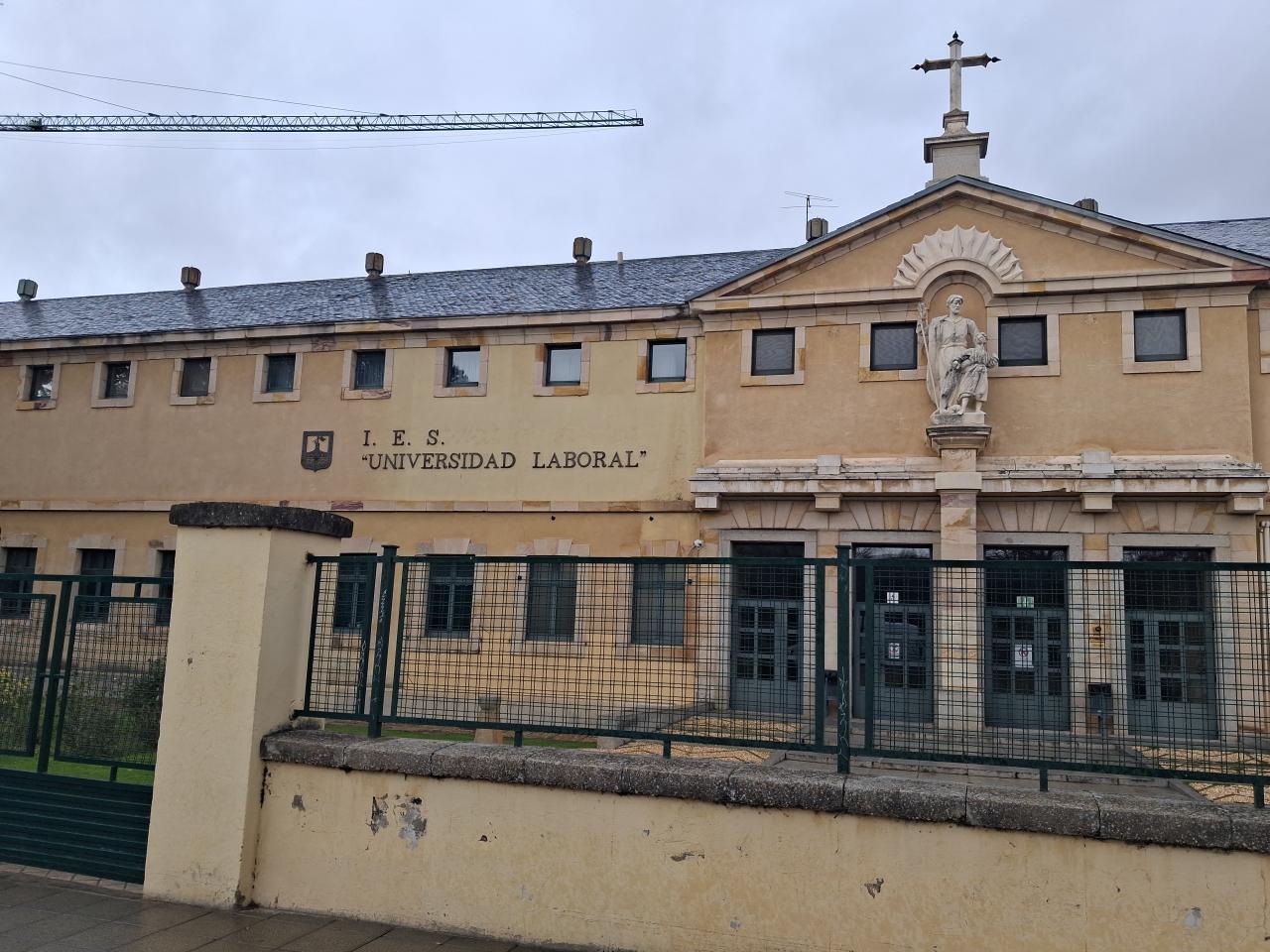 646882864: Chico busca chica en León