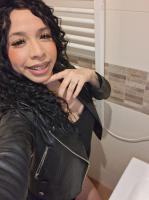 611211718: Chica busca chico en Gerona