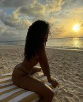 614721873: Chica busca chico en Pontevedra