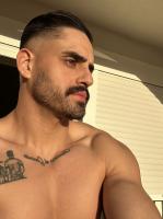 614632533: Chico busca chica en Sevilla