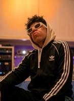 678956810: Chico busca chica en Madrid