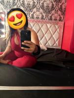 613849583: Chica busca chico en Barcelona