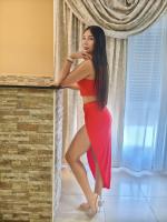 664874220: Chica busca chico en Madrid