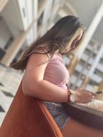 667694619: Chica busca chico en Sevilla