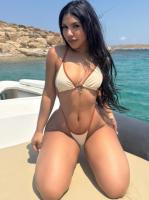 631700802: Chica busca chico en Ibiza