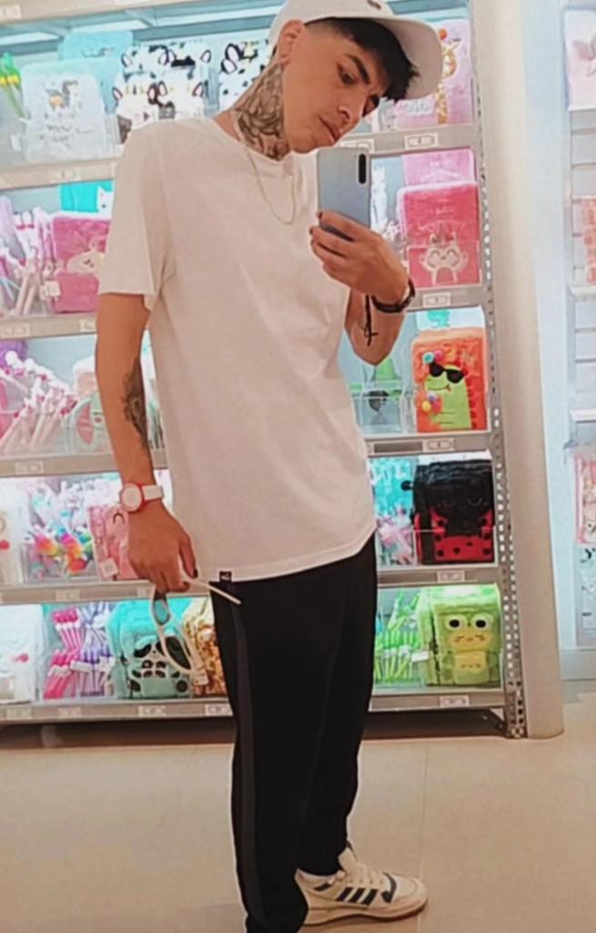 678956810: Chico busca chica en Madrid