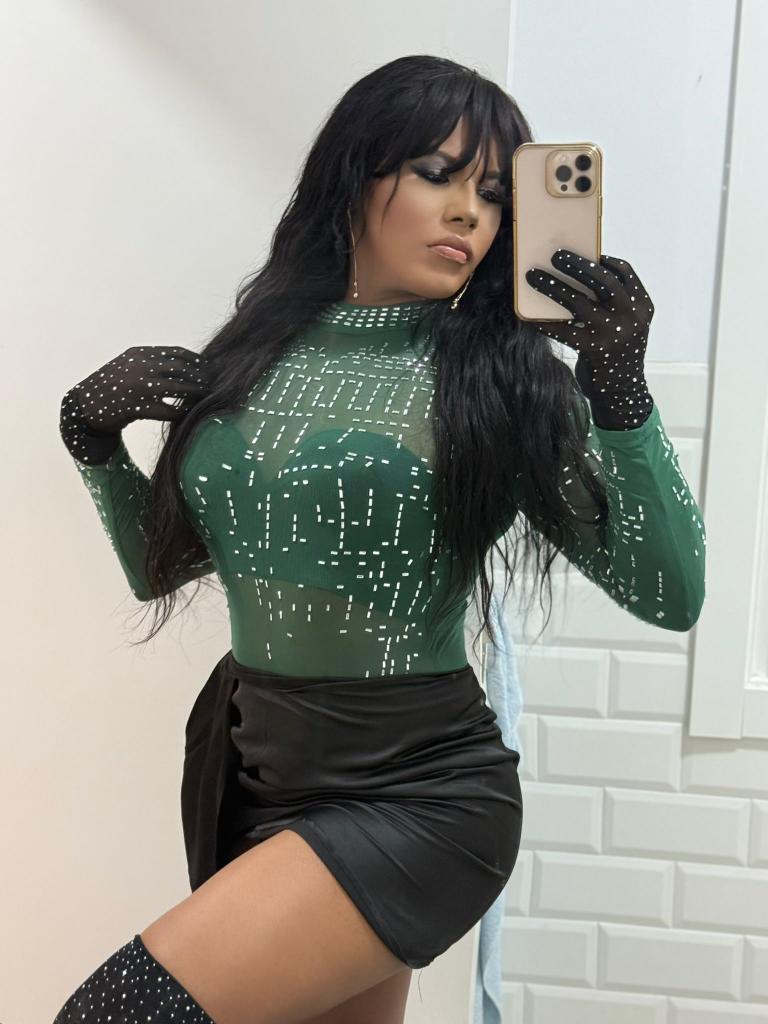 666763638: Chica busca chico en Gerona