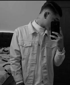 621433583: Chico busca chica en Granada