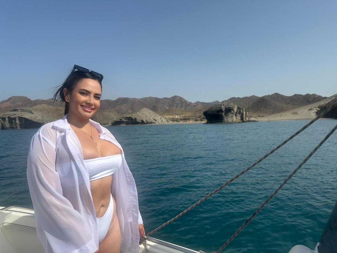 664489169: Chica busca chico en Almería