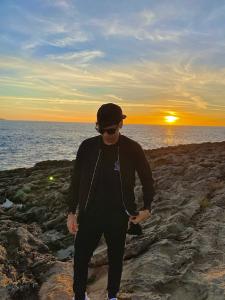 642161060: Chico busca chica en Las Palmas