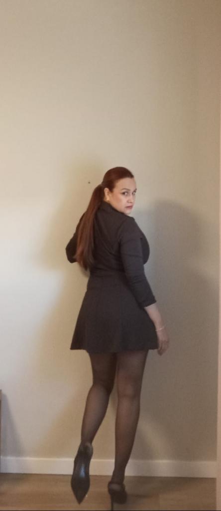 Chica busca chico en Cádiz: 