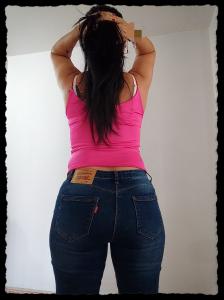 671376810: Chica busca chico en La Coruña