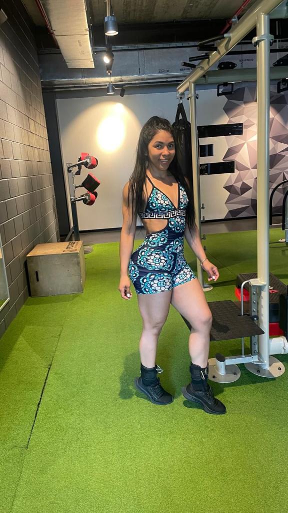 Chica busca chico en Granada: 