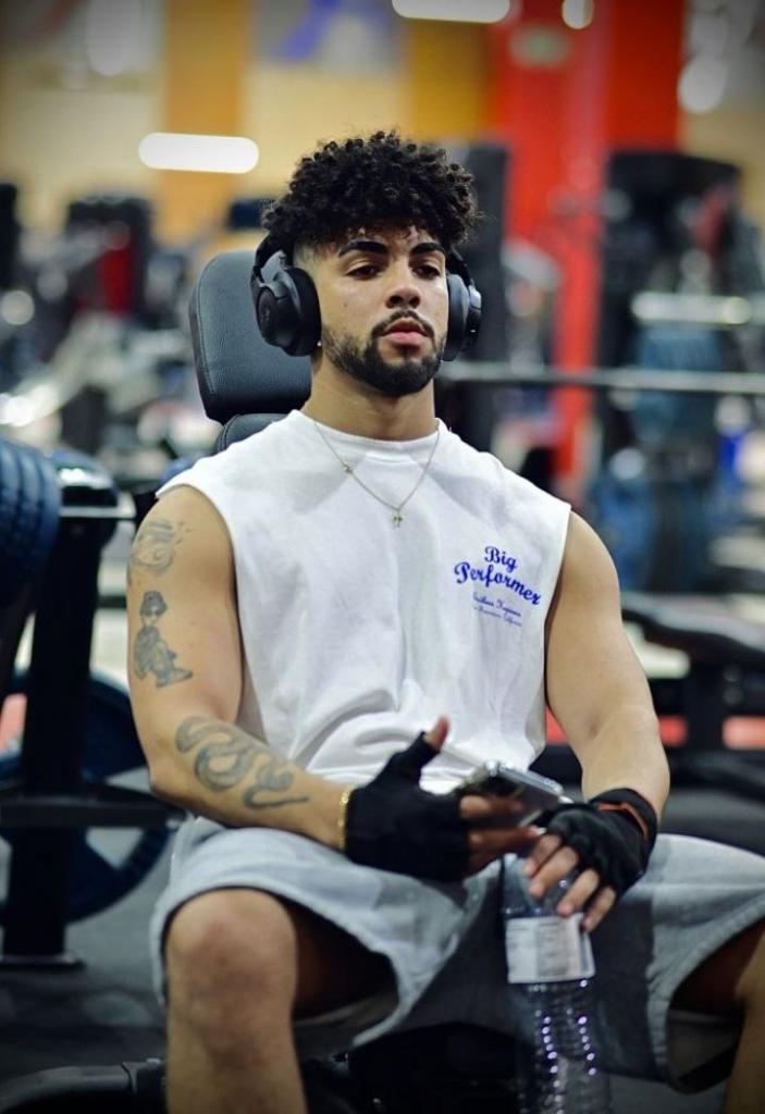 645066577: Chico busca chica en Madrid