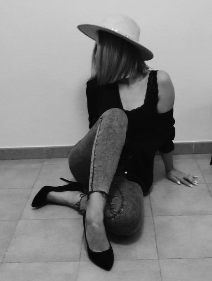 Chica busca chico en Sevilla: 