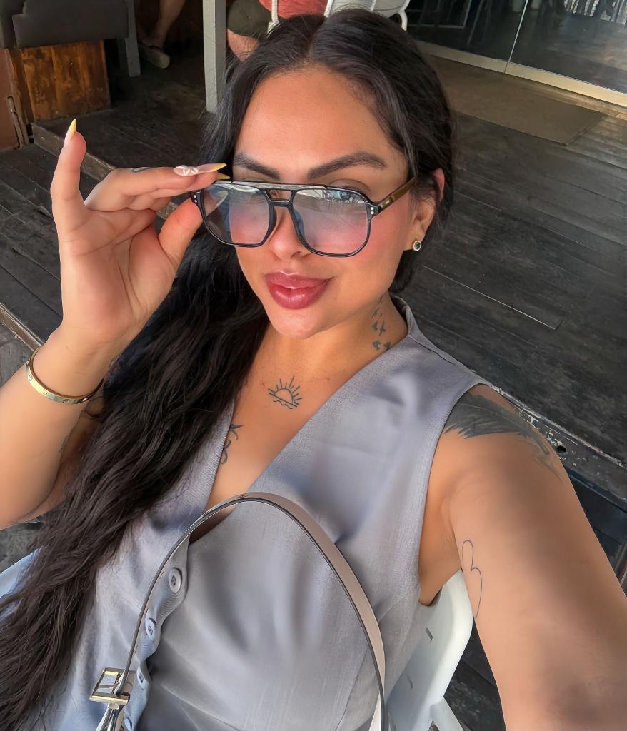 Chica busca chico en Almería: 