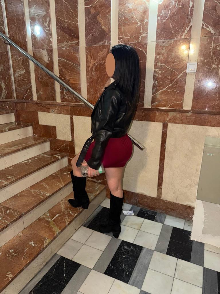 Chica busca chico en Almería: 