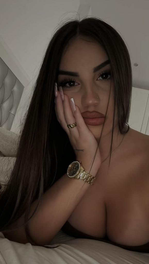 Chica busca chico en Tenerife: 