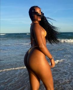 641986631: Chica busca chico en La Coruña