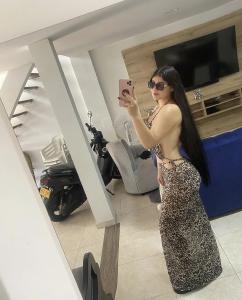 605557451: Chica busca chico en Almería