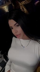 607636887: Chica busca chico en Almería