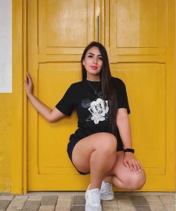 604520586: Chica busca chico en Tarragona