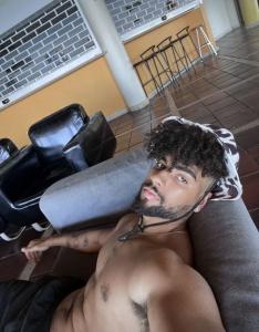 645066577: Chico busca chica en Madrid