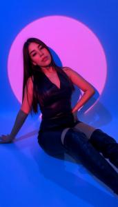 674469593: Chica busca chico en Barcelona