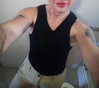 610166989: Chica busca chico en Sevilla