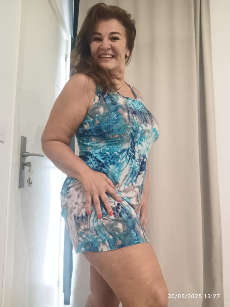 612260847: Chica busca chico en La Coruña