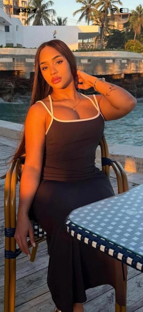 612288546: Chica busca chico en Navarra