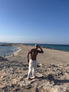 603239712: Chico busca chica en Valencia