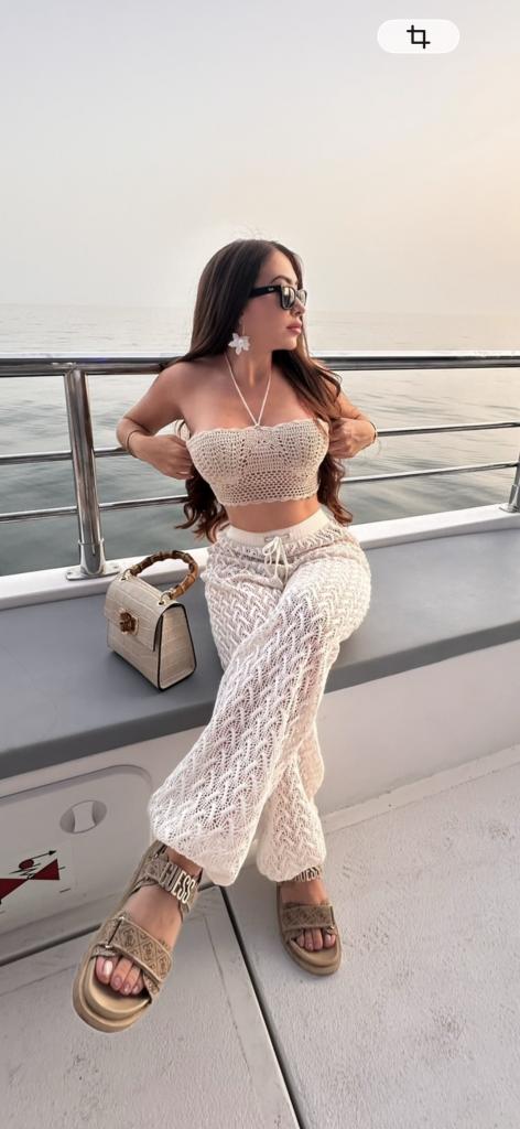 643271408: Chica busca chico en Zaragoza