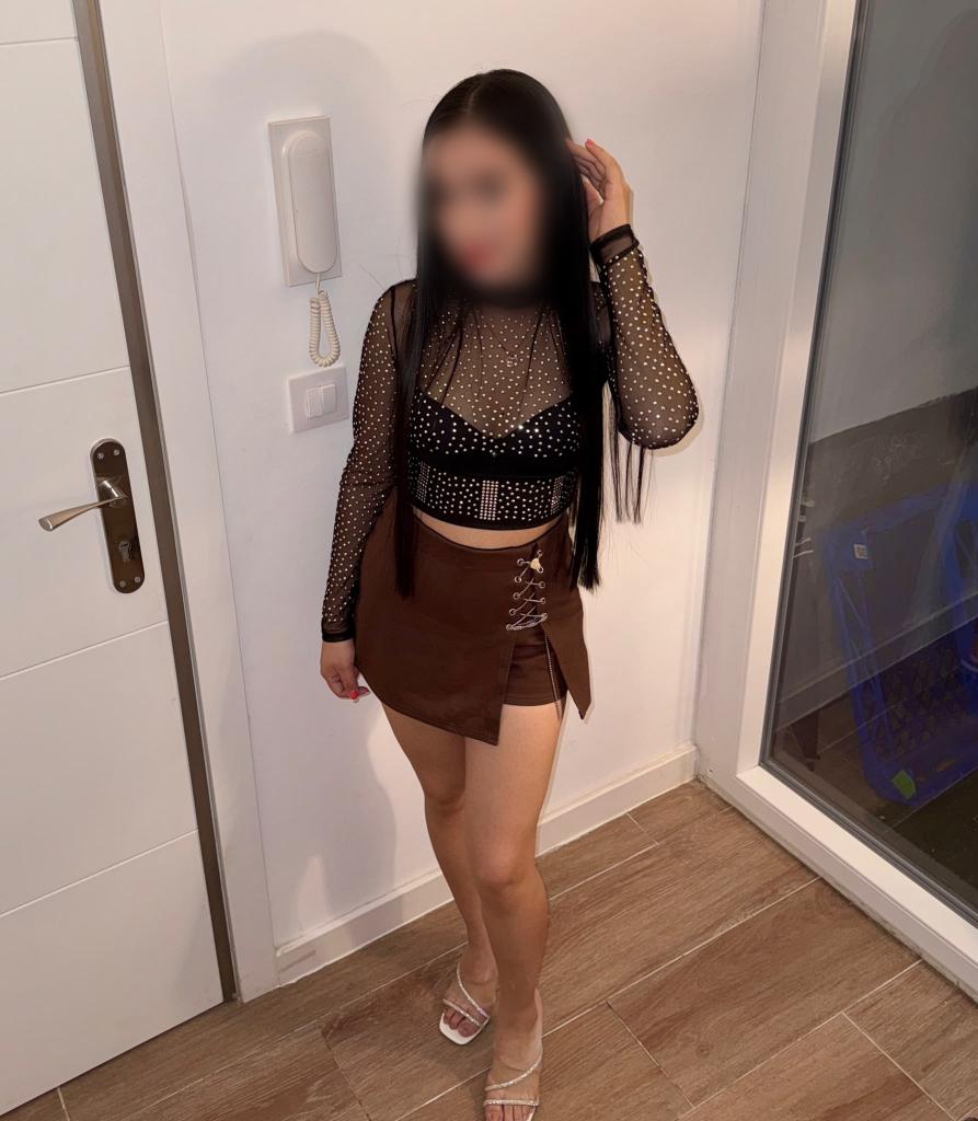 613284229: Chica busca chico en Madrid