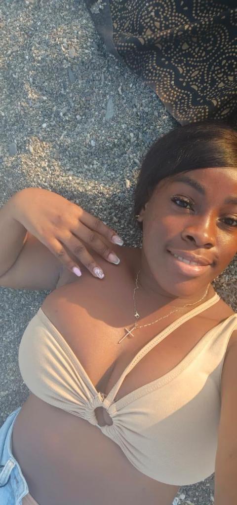 673795983: Chica busca chico en Badajoz
