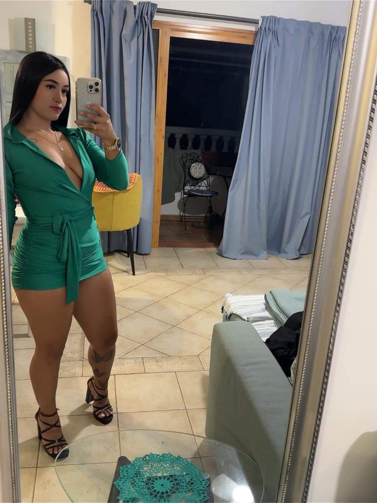 672815702: Chica busca chico en Sevilla
