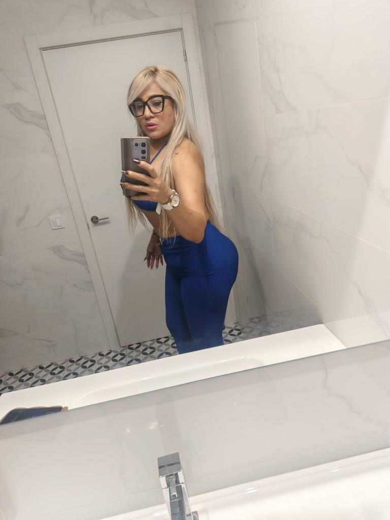 Chica busca chico en Barcelona: 
