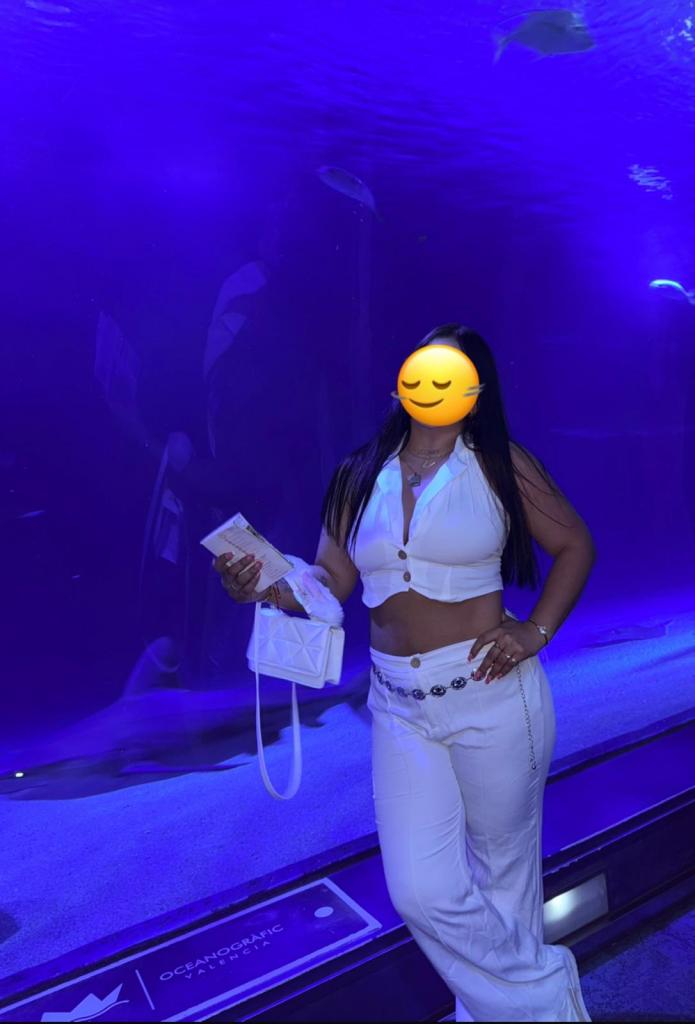 617532764: Chica busca chico en La Coruña