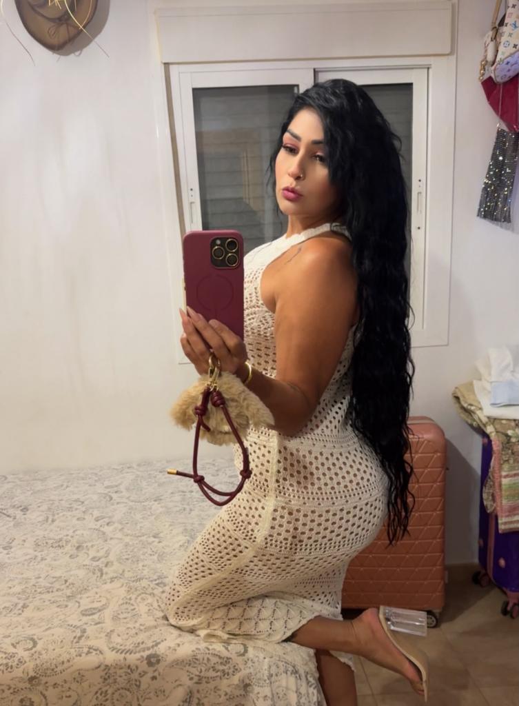 Chica busca chico en Cádiz: 