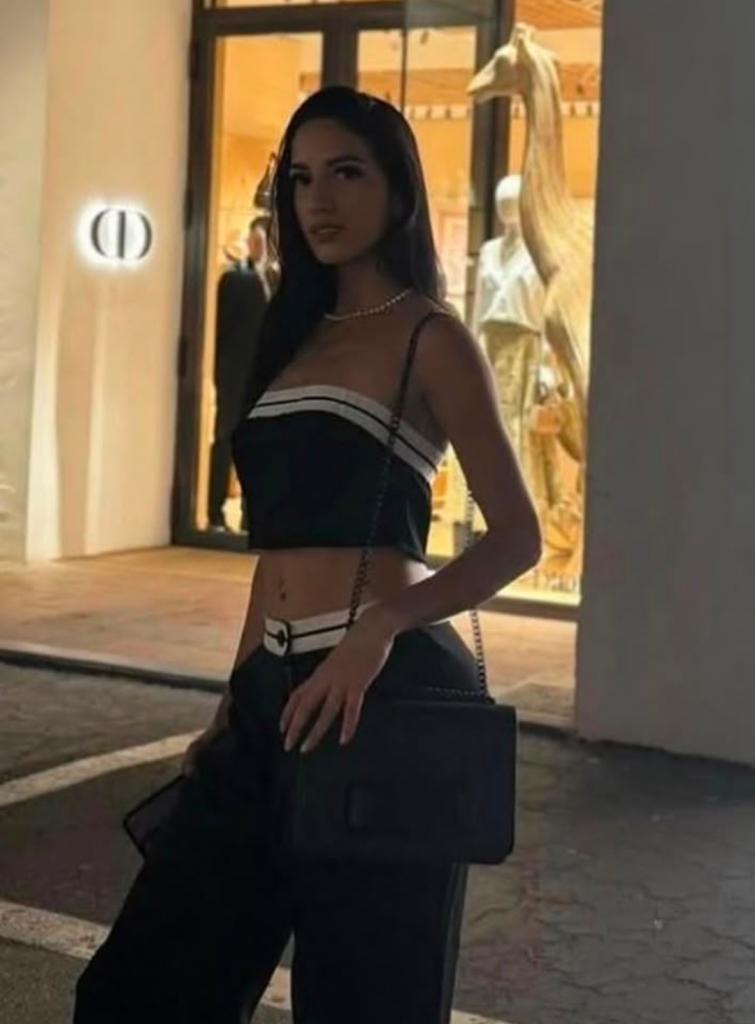Chica busca chico en Cádiz: 