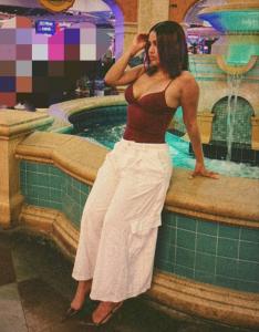 611232649: Chica busca chico en Sevilla