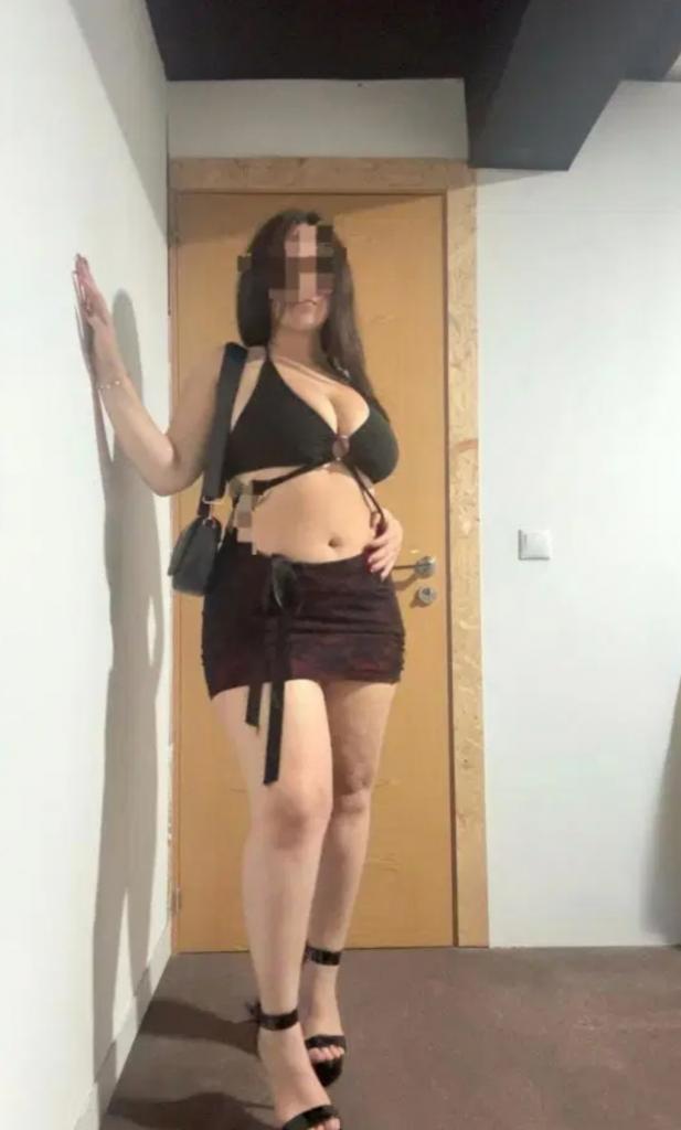 Chica busca chico en La Coruña: 