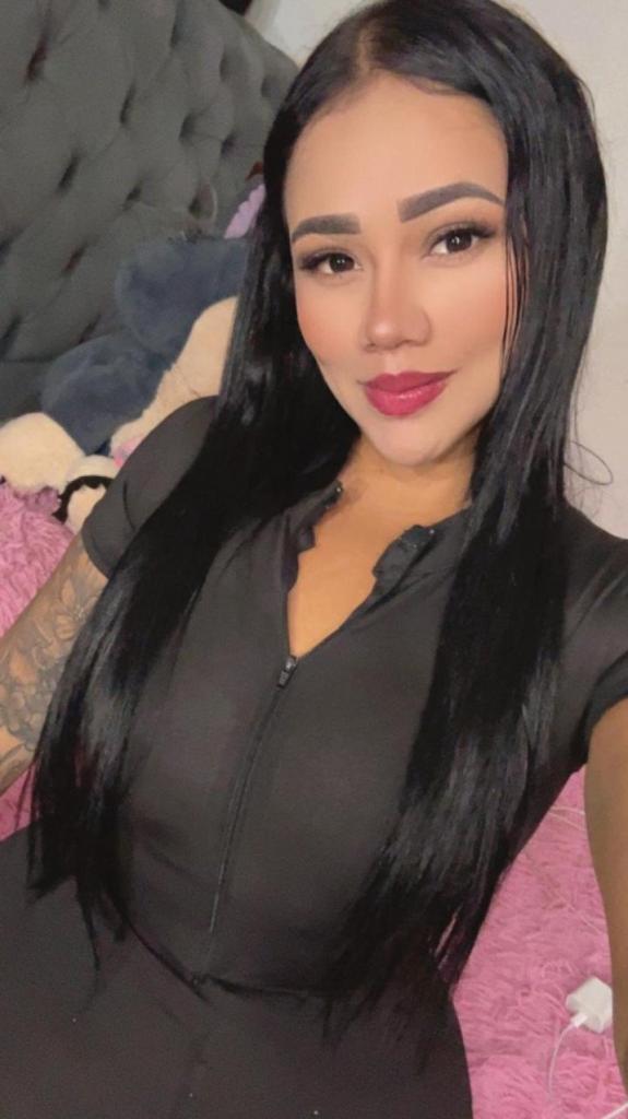 632273039: Chica busca chico en Cantabria