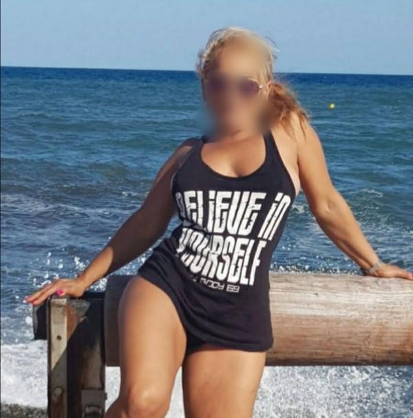 Chica busca chico en La Coruña: 