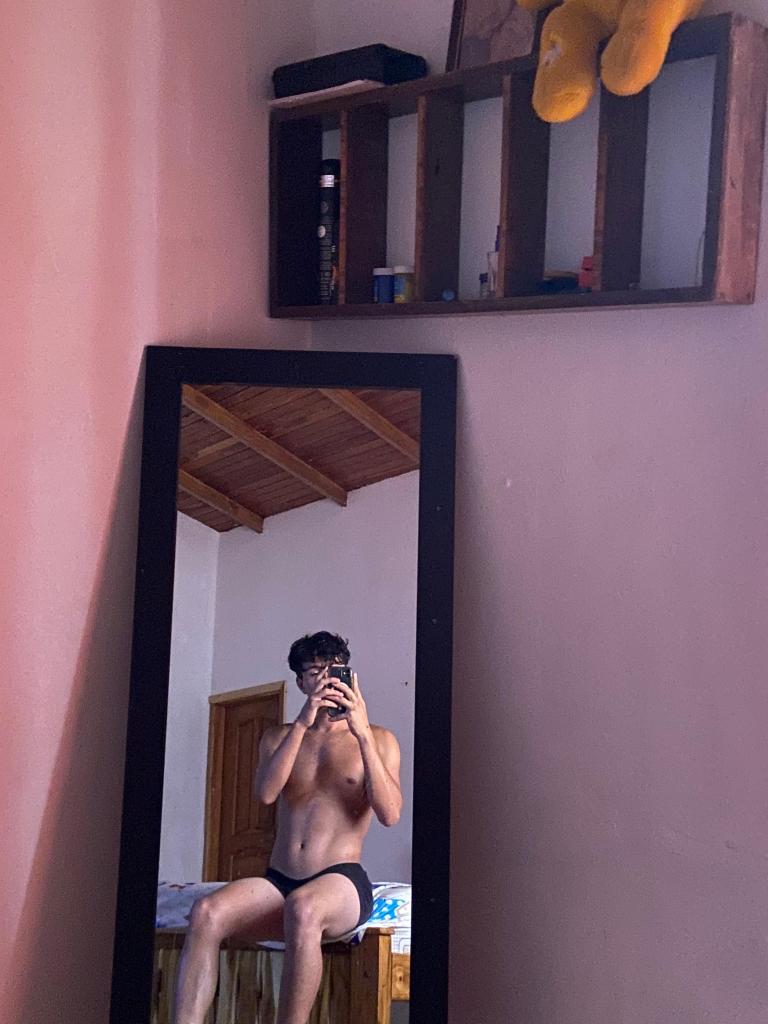 623387690: Chica busca chico en Asturias