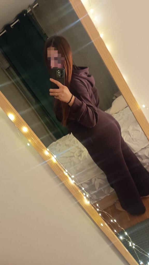 632923632: Chica busca chico en Barcelona