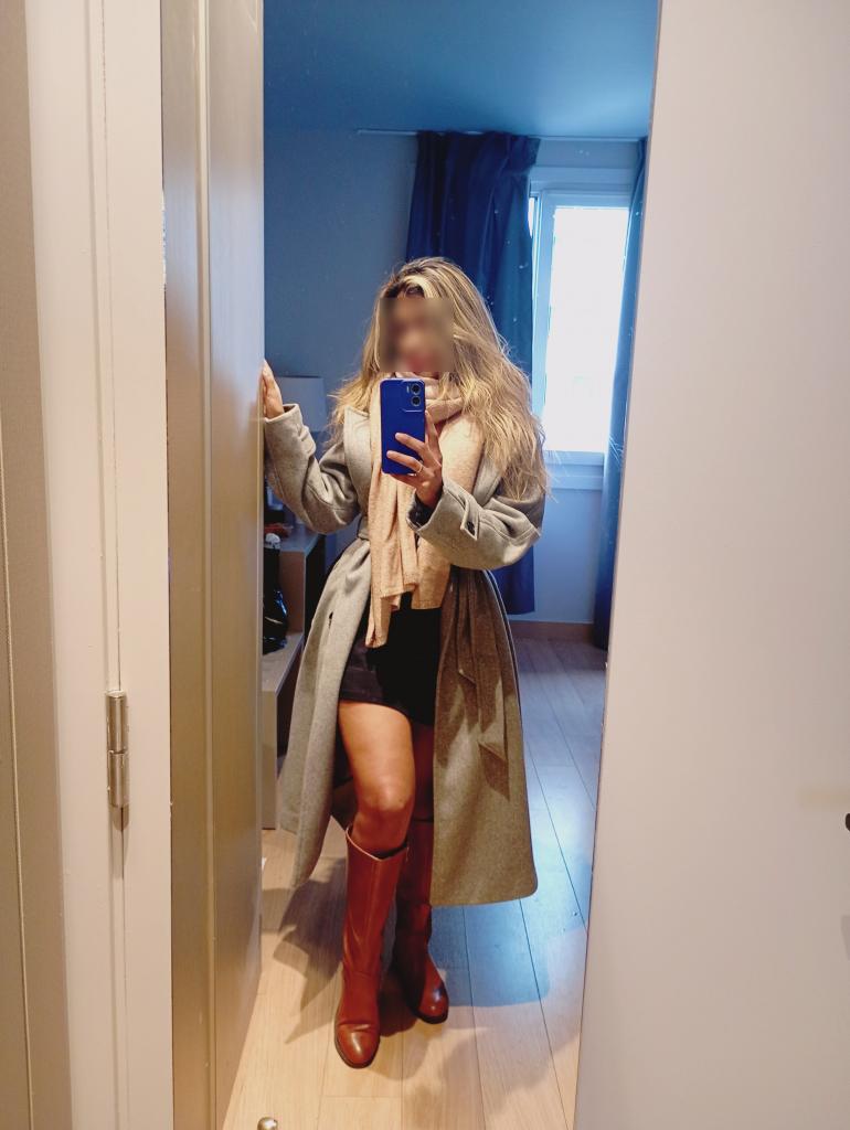 Chica busca chico en Alicante: Chica busca chico