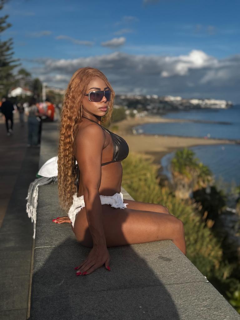 653405408: Travesti en Madrid