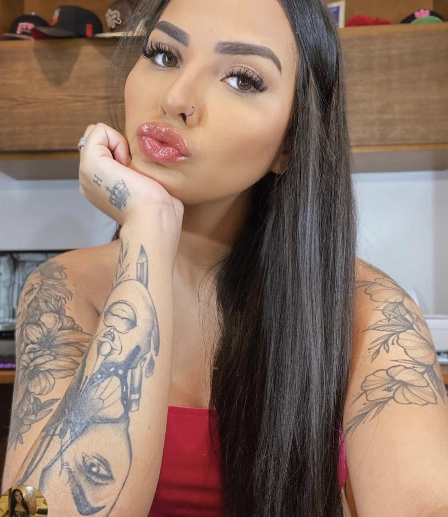 Chica busca chico en Alicante: Chica busca chico